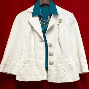 🍁Vintage Spring Time White Colored Cropped Long Sleeve Suit Jacket/Blazer.